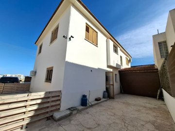 1-4-bed-villa-in-oroklini-9515-14