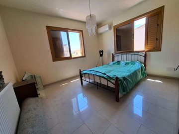 1-4-bed-villa-in-oroklini-9515-6