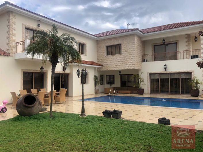 Image No.1-4 Bed Villa for sale