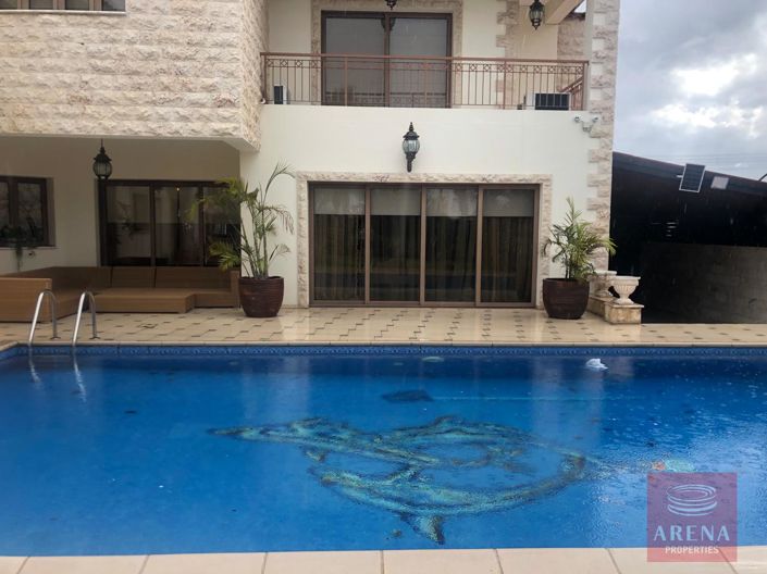 Image No.6-Villa de 6 chambres à vendre à Larnaca