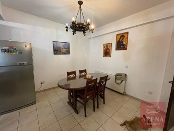 14-4-bed-villa-aradippou-7457