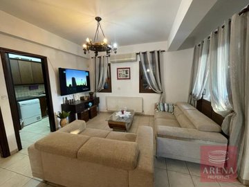 5-4-bed-villa-aradippou-7457