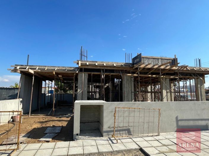 Image No.1-3 Bed Villa for sale
