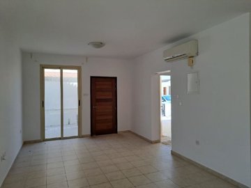 1-villa-in-pervoilia-9686-6
