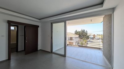 1-apt-in-meneou-9688-4