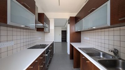 1-apt-in-meneou-9688-8