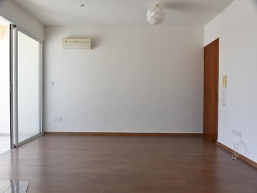 1-1-bed-apt-in-oroklini-9692-1