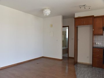1-1-bed-apt-in-oroklini-9692-5
