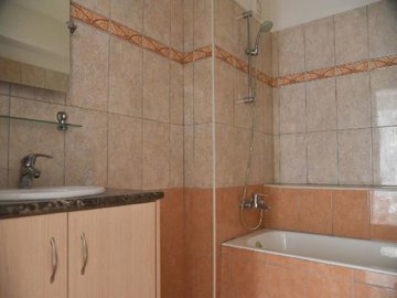 1-2-bed-apt-paralimni-9693-11