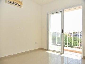 1-2-bed-apt-paralimni-9693-5