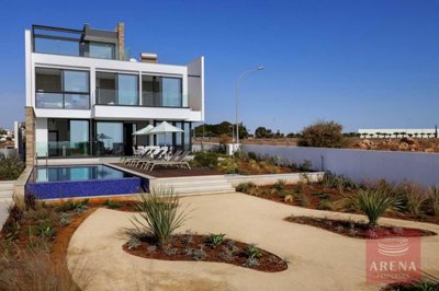 1-villa-in-ayia-thekla-8949