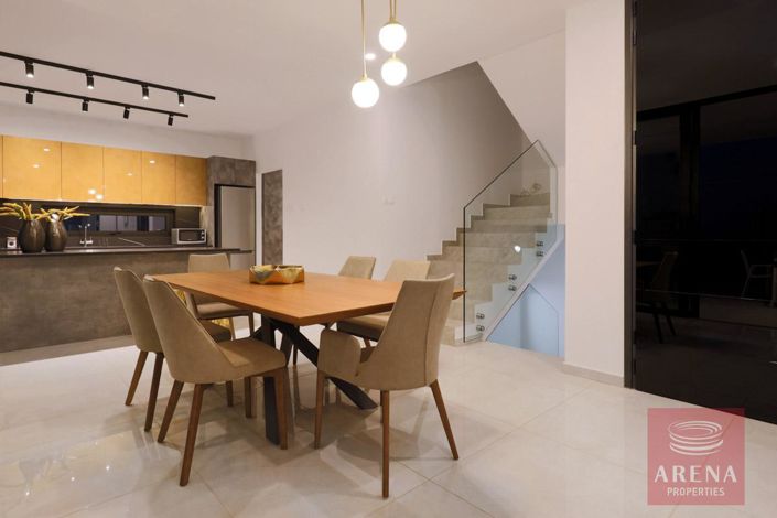 Image No.9-Villa de 5 chambres à vendre à Famagusta