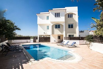 apt-in-pernera-9767-1