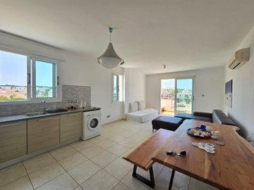 apt-in-pernera-9767-6