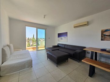 apt-in-pernera-9767-9