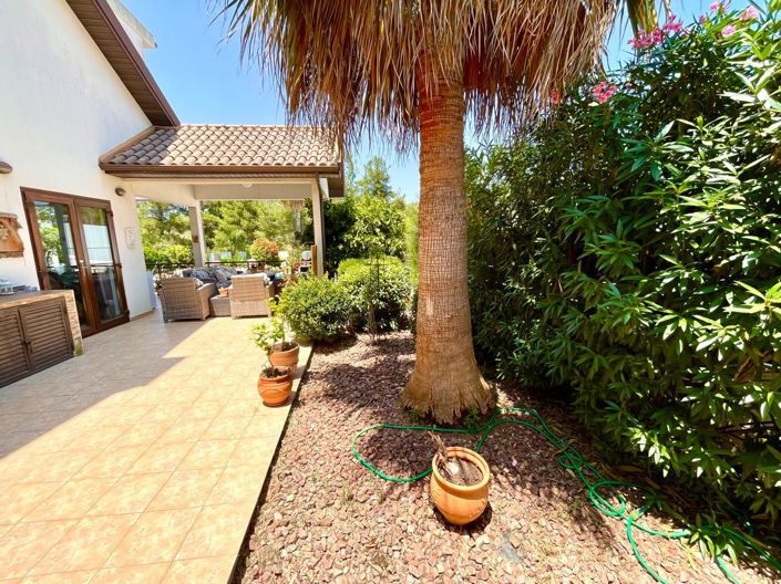 Image No.11-Villa de 4 chambres à vendre à Larnaca