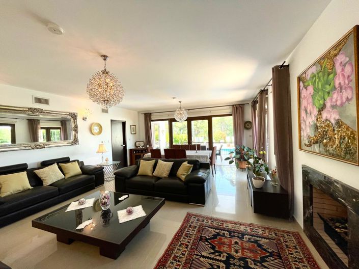 Image No.21-Villa de 4 chambres à vendre à Larnaca