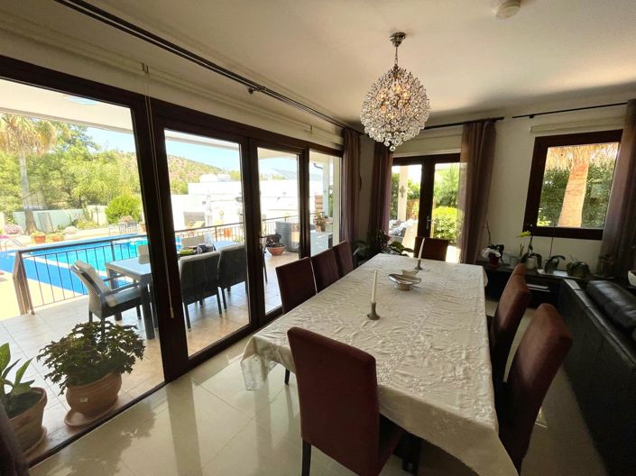 Image No.25-Villa de 4 chambres à vendre à Larnaca