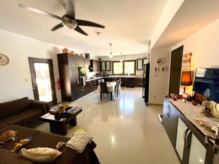 Image No.26-Villa de 4 chambres à vendre à Larnaca