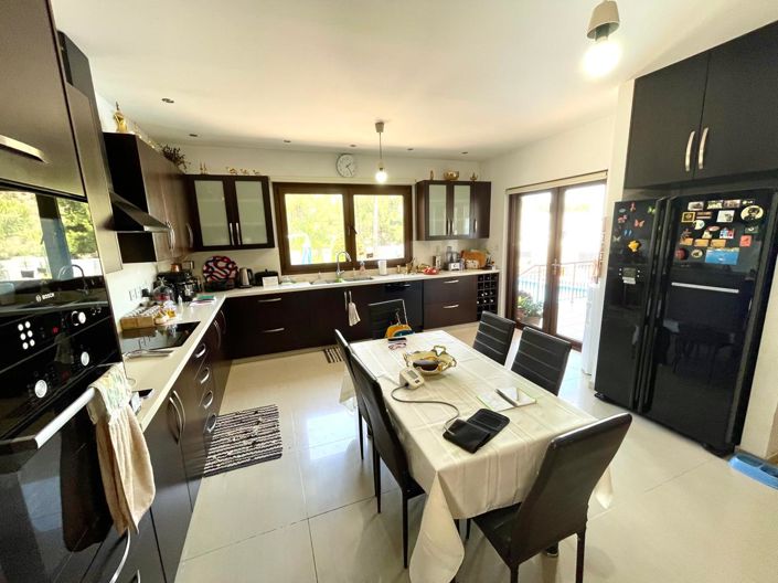 Image No.27-Villa de 4 chambres à vendre à Larnaca