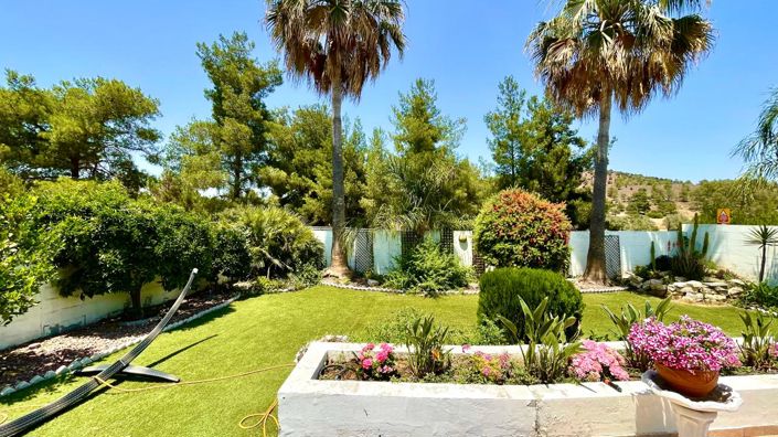 Image No.4-Villa de 4 chambres à vendre à Larnaca