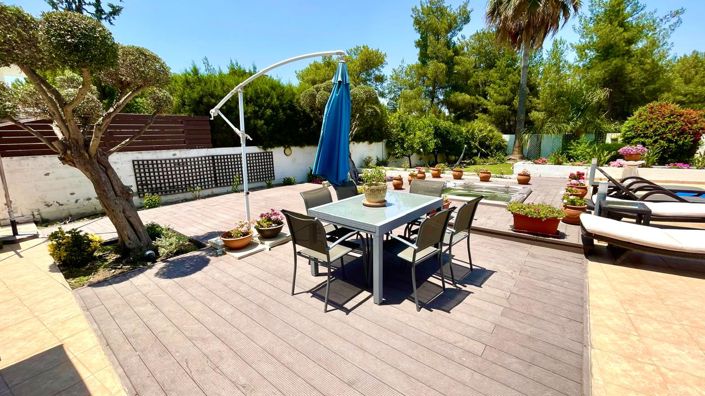 Image No.6-Villa de 4 chambres à vendre à Larnaca