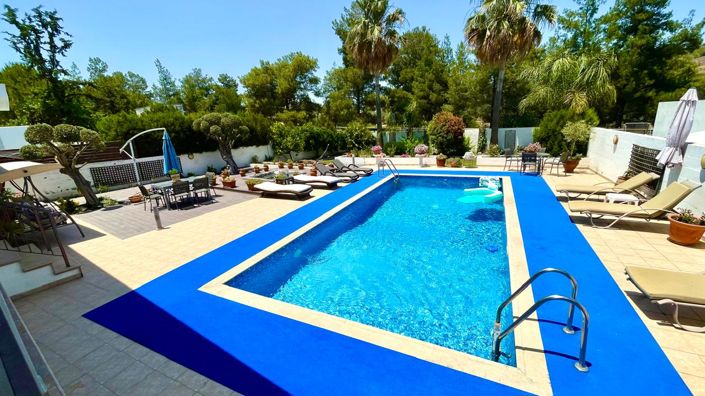 Image No.7-Villa de 4 chambres à vendre à Larnaca