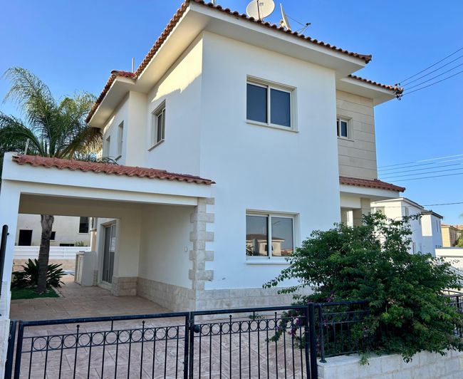 Image No.1-3 Bed Villa for sale