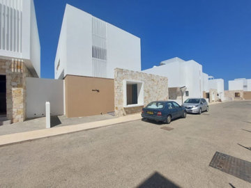 1-villa-in-protaras-9786-11