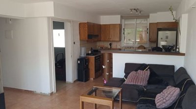 1-apt-livadia-9912-13