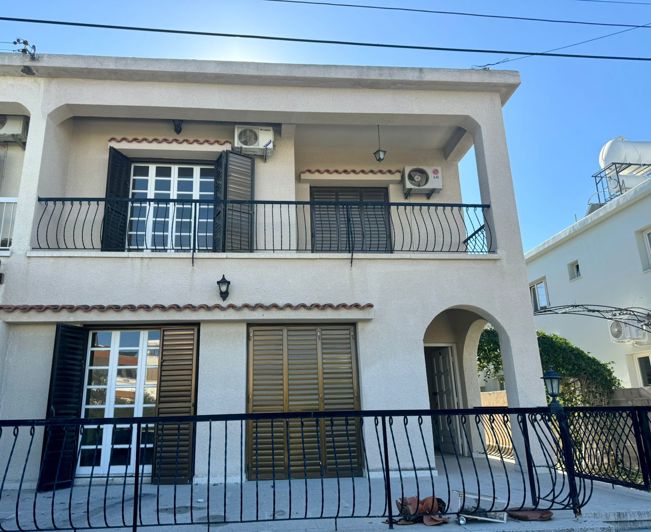 Image No.1-3 Bed Villa for sale