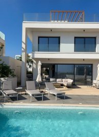 1-villa-in-protaras-10071-1