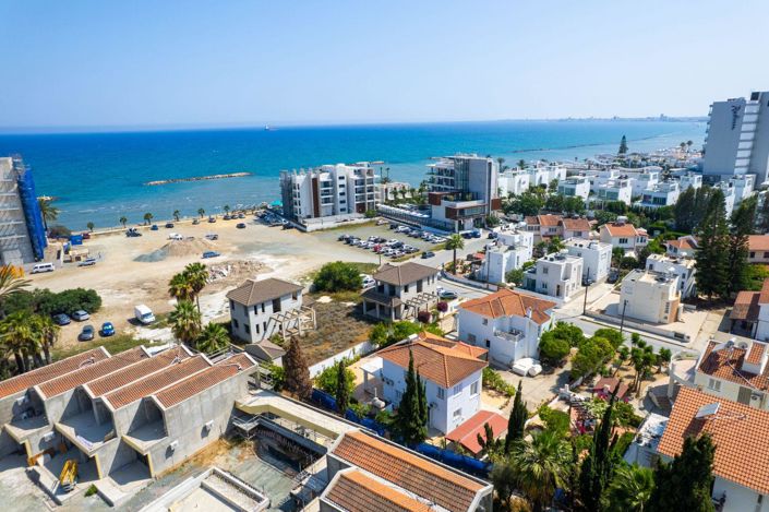 Image No.2-3 Bed Villa for sale