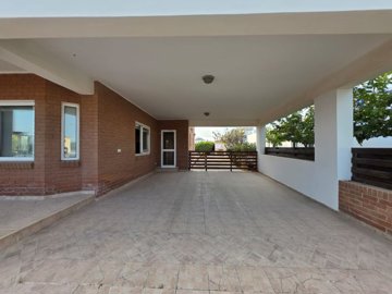 1-4-bed-villa-kiti-10153-2