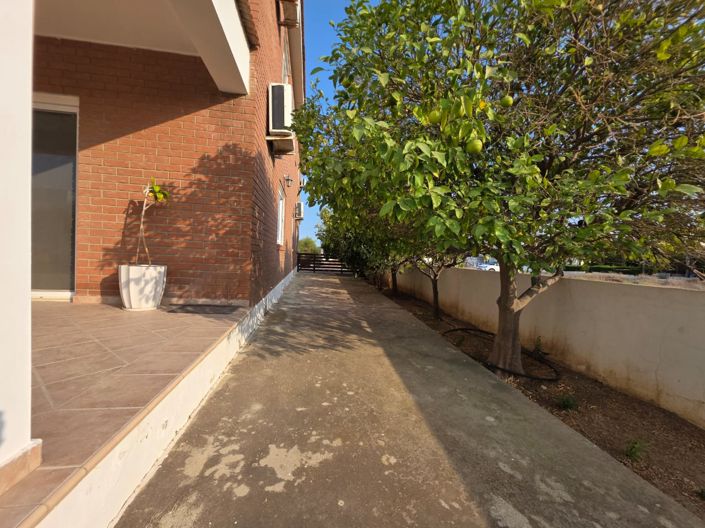 Image No.8-4 Bed Villa for sale