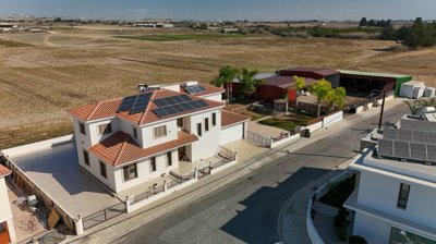 6-5-bed-villa-kiti-10152