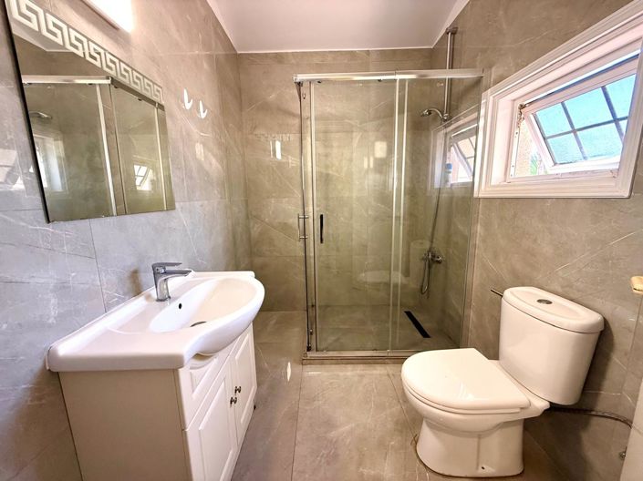 Image No.9-4 Bed Villa for sale