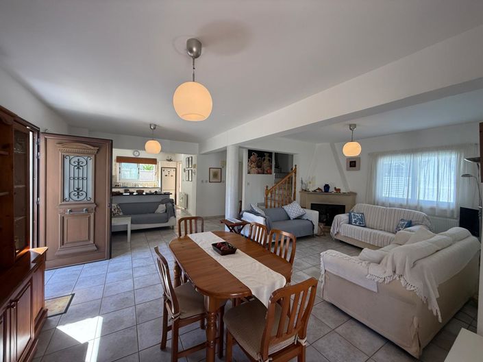 Image No.30-3 Bed Villa for sale