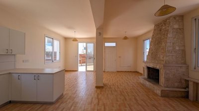 1-villa-pernera-9808-7