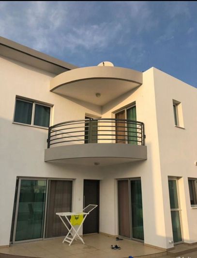 Image No.1-3 Bed Villa for sale