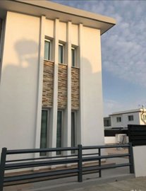 1-villa-pyla-10381-10