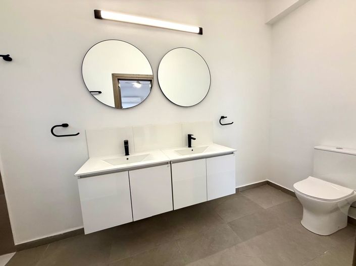 Image No.28-Villa de 4 chambres à vendre à Larnaca