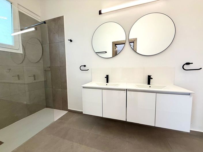 Image No.29-Villa de 4 chambres à vendre à Larnaca