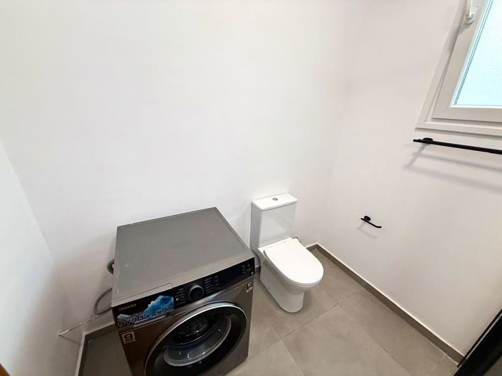 Image No.33-Villa de 4 chambres à vendre à Larnaca