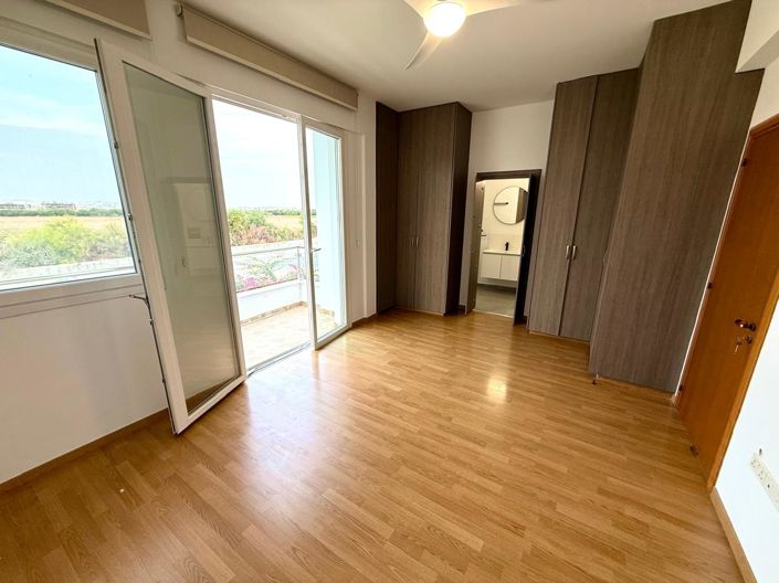 Image No.34-Villa de 4 chambres à vendre à Larnaca