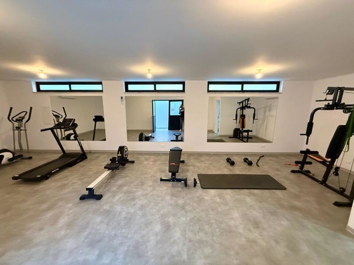 Image No.25-2 Bed Apartment for sale