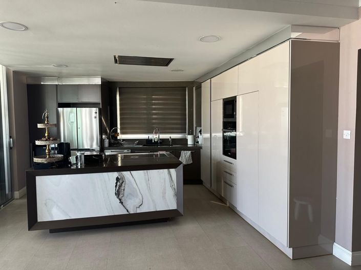 Image No.26-3 Bed Apartment for sale