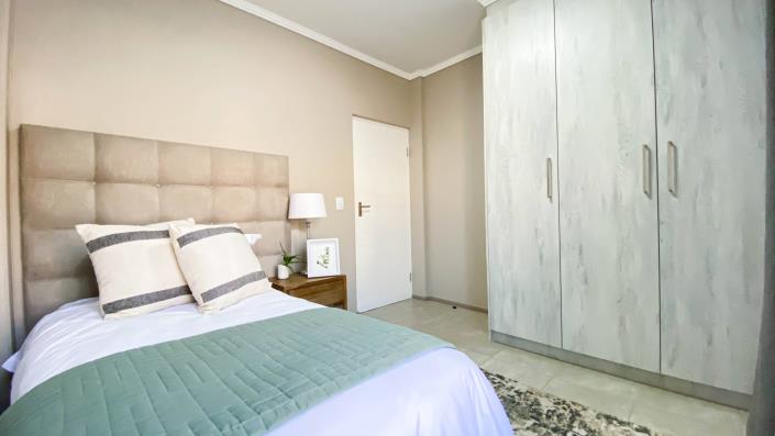 Image No.8-2 Bed Apartment for sale