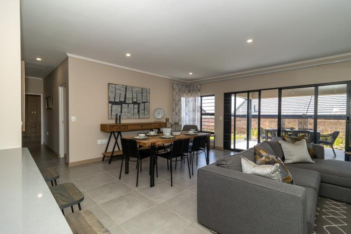 Image No.14-3 Bed House for sale