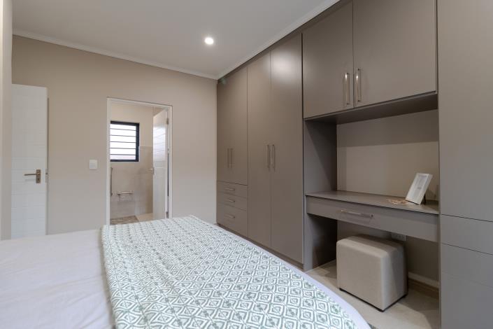 Image No.10-2 Bed House for sale